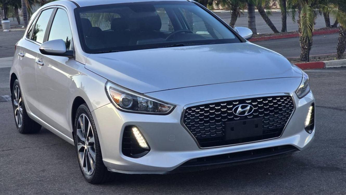 HYUNDAI ELANTRA GT 2018 KMHH35LE7JU034120 image